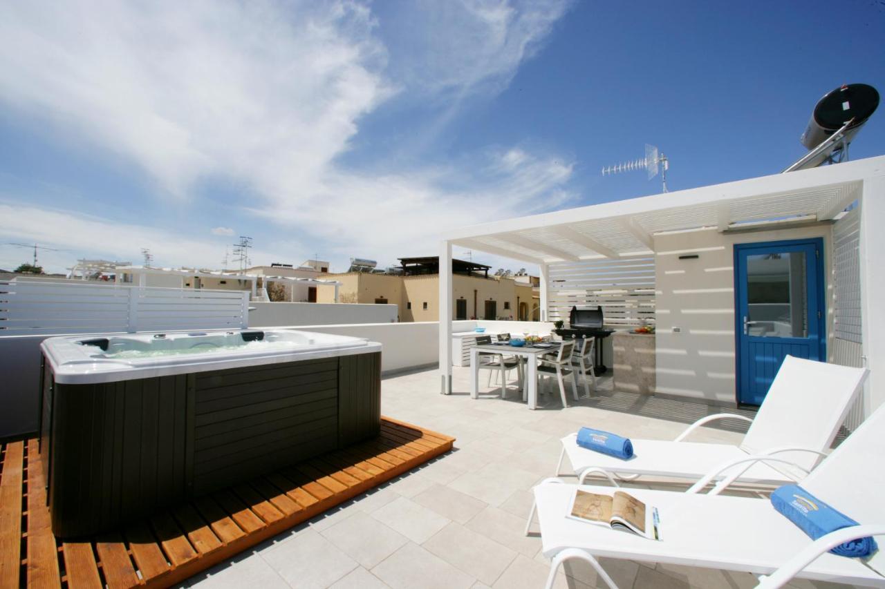 Itaca E Medea - Appartamenti Con Idromassaggio In Terrazza San Vito Lo Capo Extérieur photo