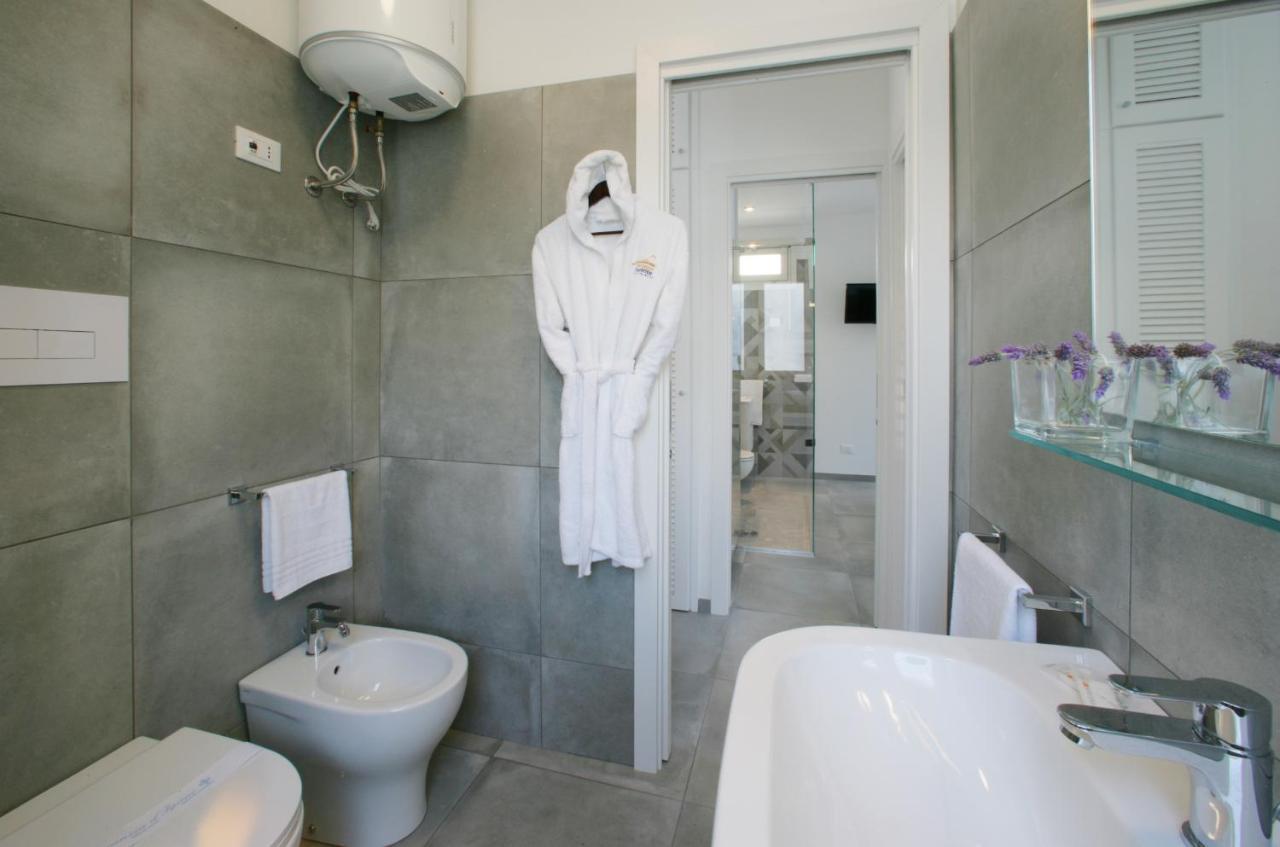 Itaca E Medea - Appartamenti Con Idromassaggio In Terrazza San Vito Lo Capo Extérieur photo