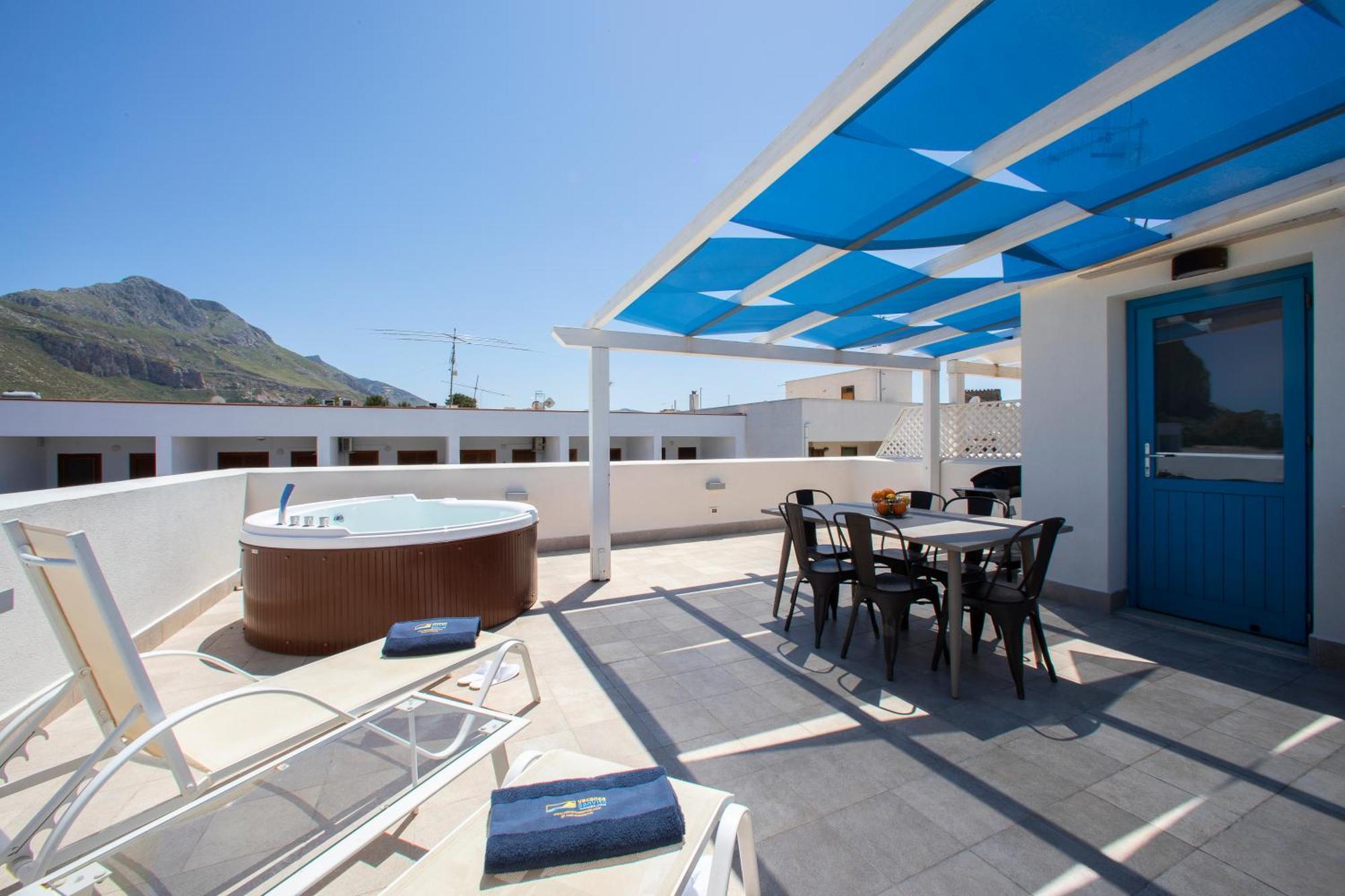 Itaca E Medea - Appartamenti Con Idromassaggio In Terrazza San Vito Lo Capo Extérieur photo